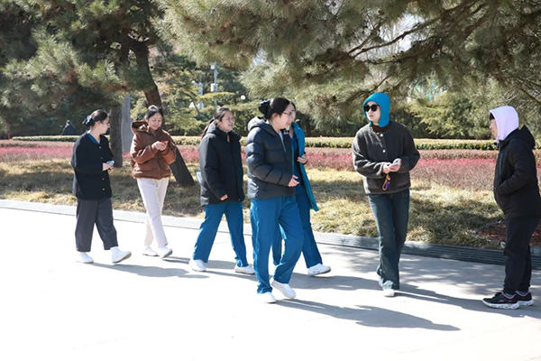 图片 1.jpg 图片 1.jpg